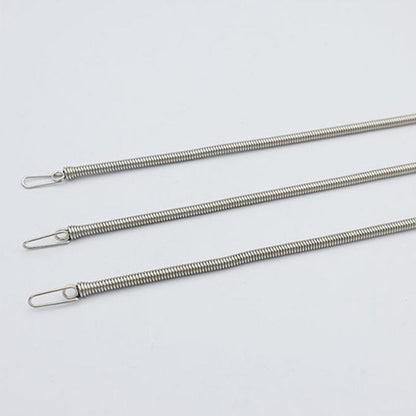 Herramienta multifuncional plegable con cordón elástico para enhebrar