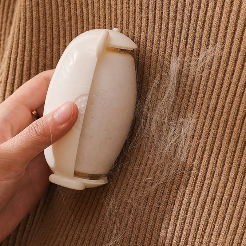 Bonita bola de pelusa adhesiva portátil y reutilizable