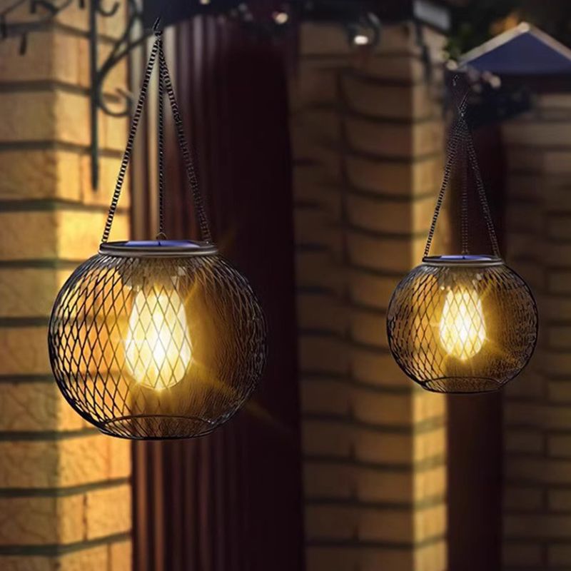 ✨Lámpara colgante solar para jardín y terraza – Linterna de metal resistente a la intemperie para iluminación exterior con ambiente