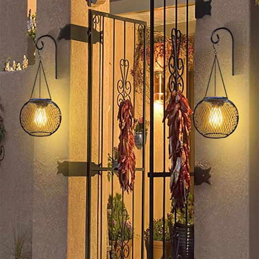 ✨Lámpara colgante solar para jardín y terraza – Linterna de metal resistente a la intemperie para iluminación exterior con ambiente