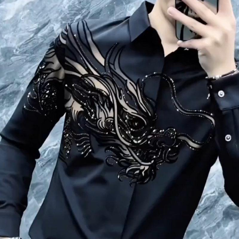 Camisa estampada elegante y ajustada para hombre
