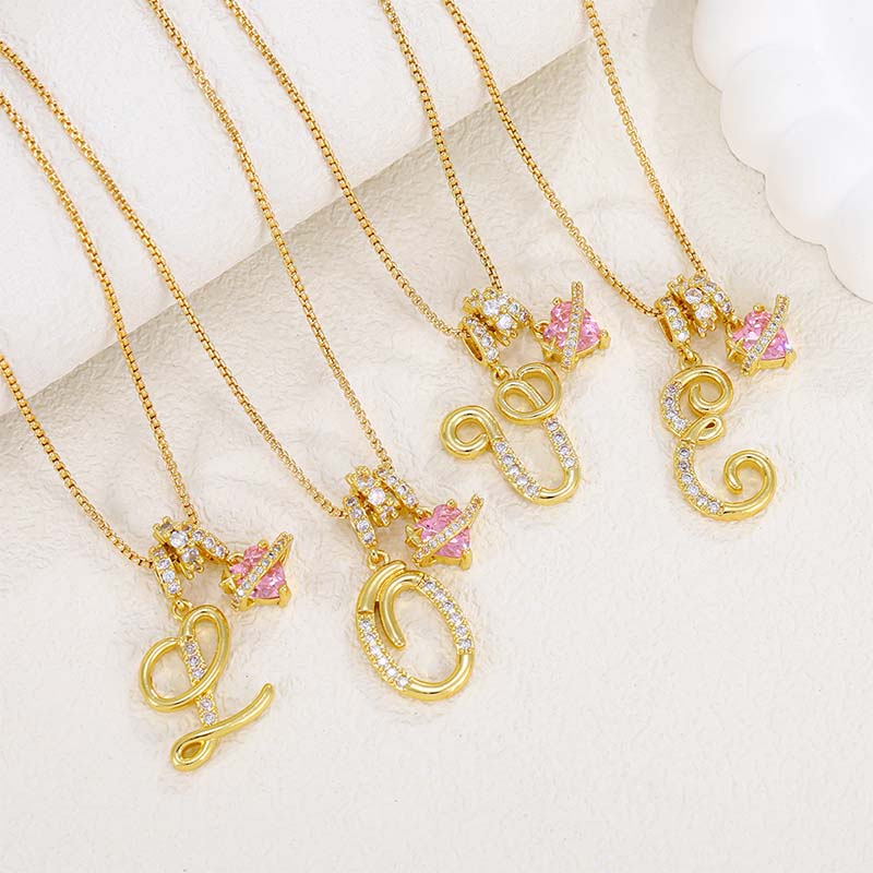 💖 Collar con iniciales y colgante de corazón rosa