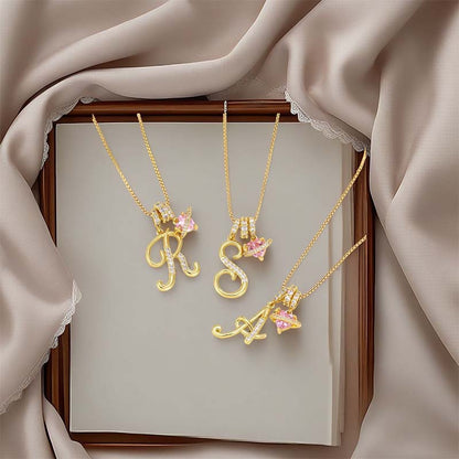 💖 Collar con iniciales y colgante de corazón rosa