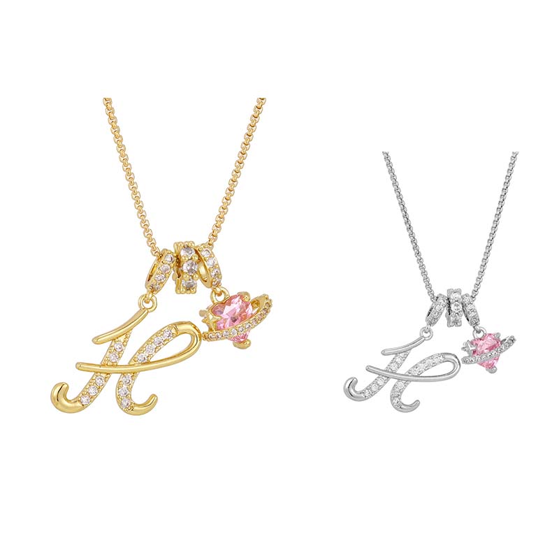 💖 Collar con iniciales y colgante de corazón rosa